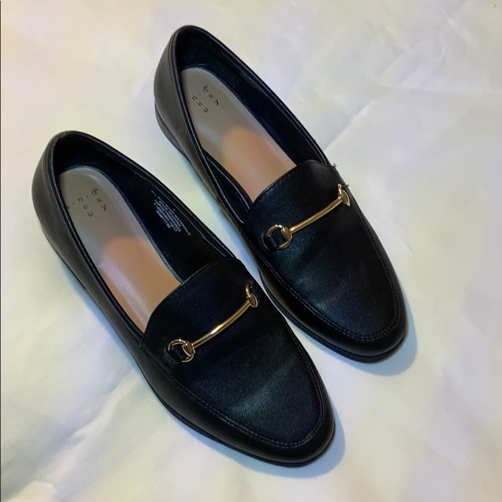 Black loafers worn once size 7